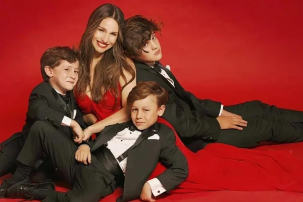 Pampita habló de la manera en que la ven sus hijos