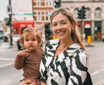 sthephanie demner y ari