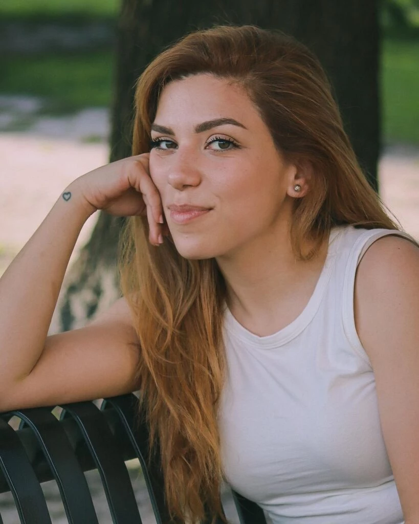 La mujer recolectó mas de 10mil seguidores en sus redes gracias a su parecido. Foto redes sociales.