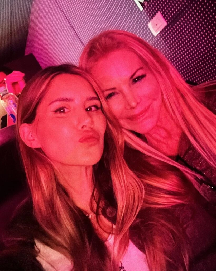 Mica Tinelli y Soledad Aquino. Foto redes sociales.