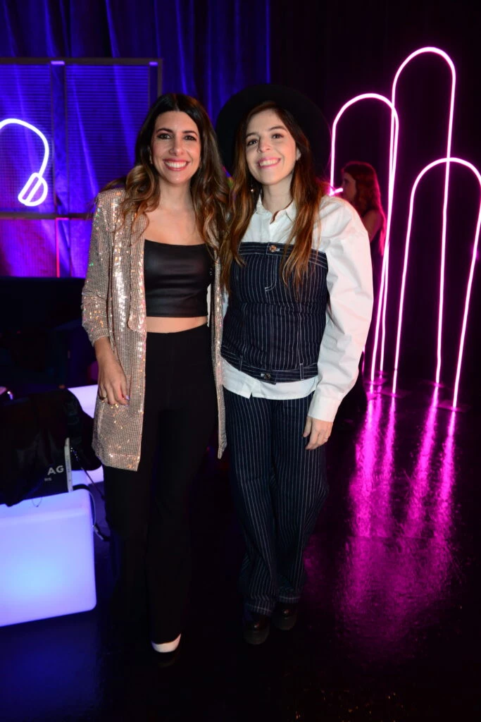 Dalma Maradona con Laura Romano.