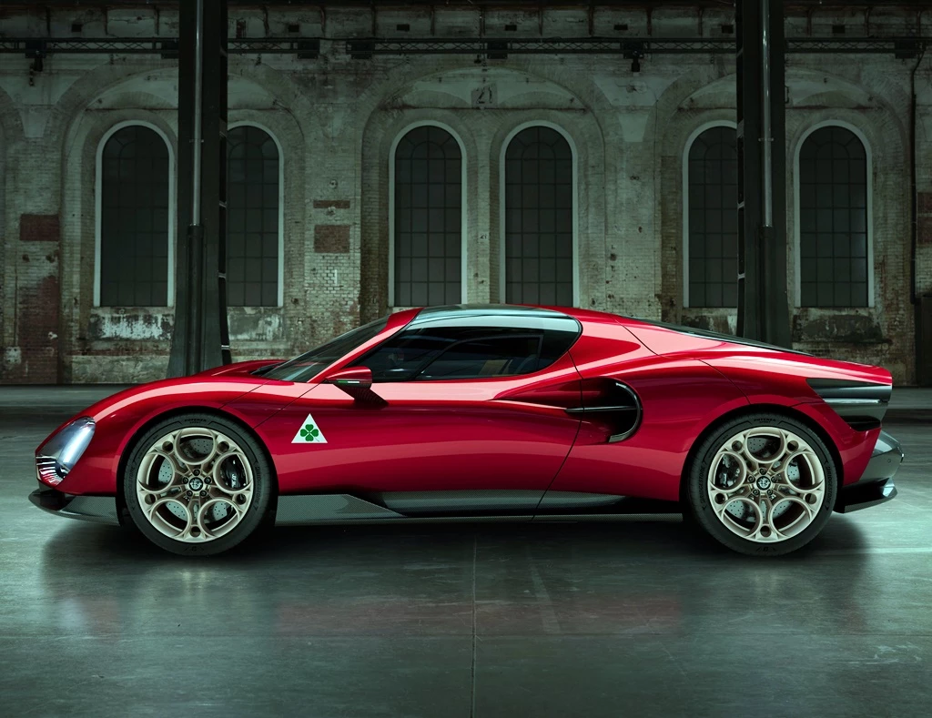 Alfa Romeo 33 Stradale