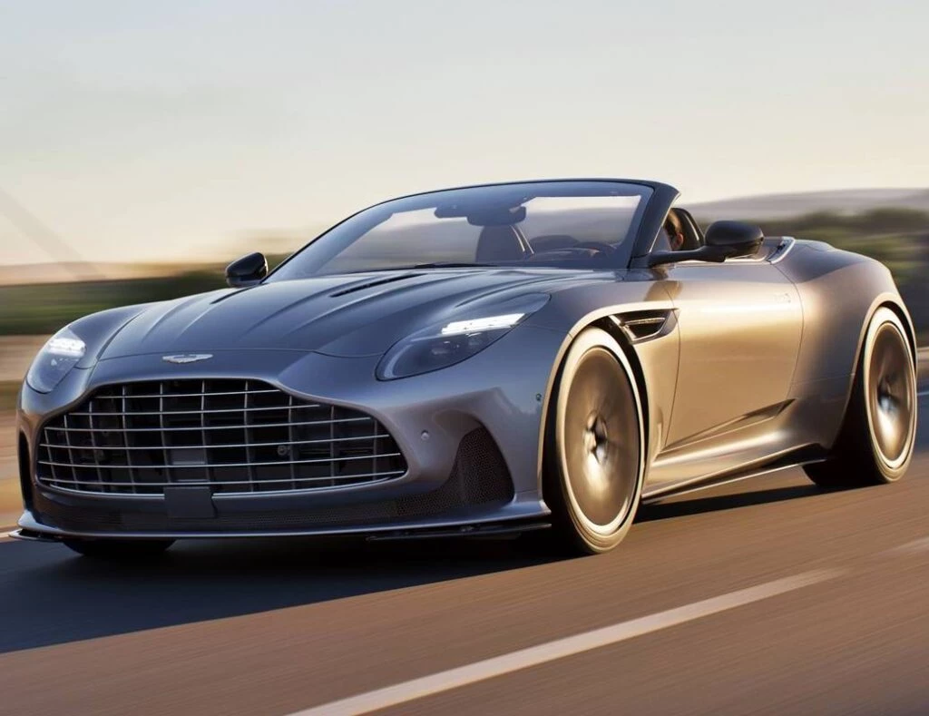 Aston Martin DB12 Volante