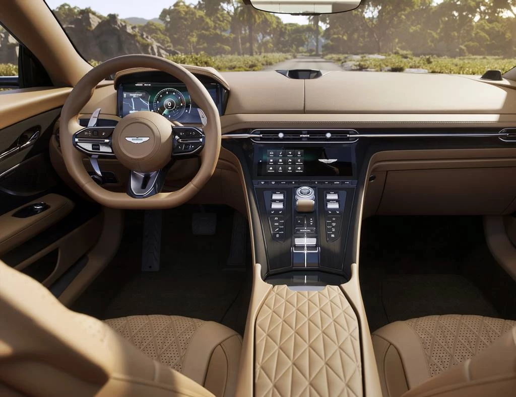 Aston Martin DB12 Volante