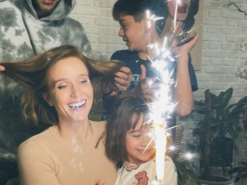 Brenda Gandini junto a su familia. Foto redes sociales. 