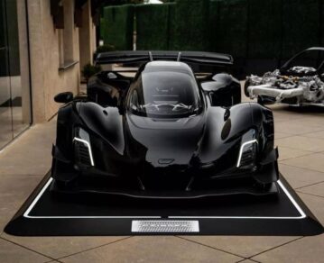 Czinger 21C Blackbird Edition: Un tributo veloz a una leyenda del aire