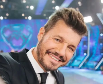 Marcelo Tinelli mostró la tapa de Personajes del año de Gente en el Bailando 2023