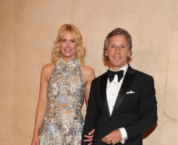 Las fotos del romántico cumpleaños de Alejandro Gravier, más enamorado de Valeria Mazza que nunca.