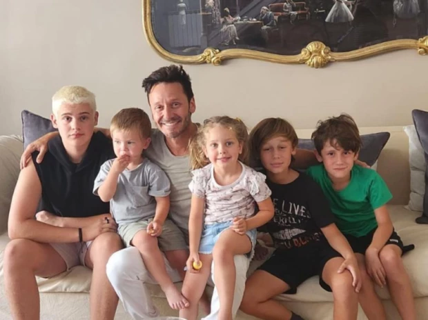 Benjamín Vicuña definió el vínculo que tiene con sus cinco hijos