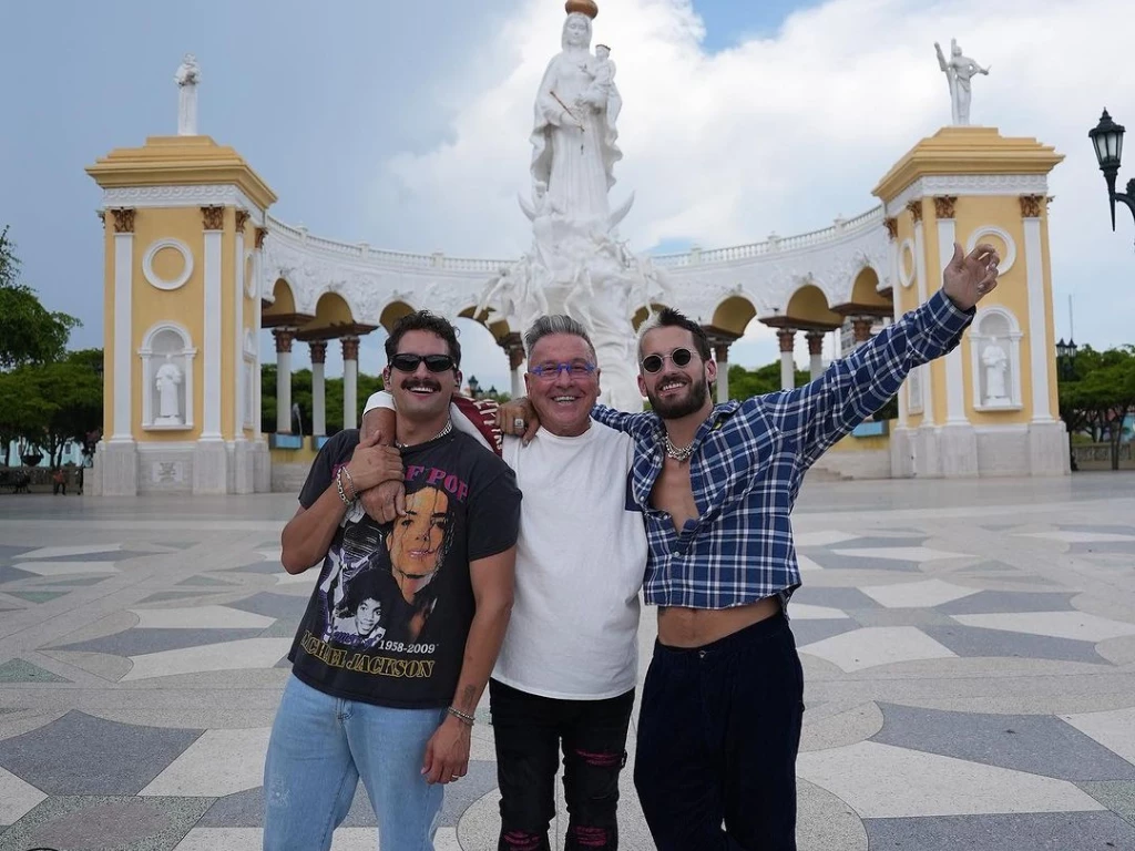 Ricardo Montaner en Venezuela con sus hijos