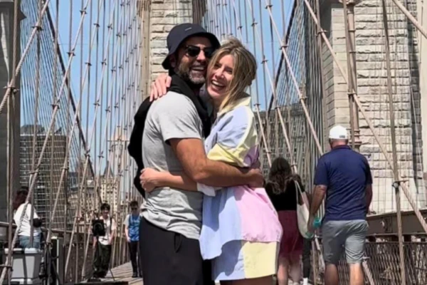 Laurita Fernández y Peluca muy enamorados en Nueva York