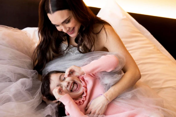 Lali González con su hija Rafaela (4), para GENTE