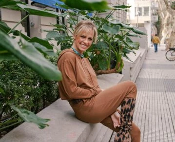 Mariana Fabbiani look animal print