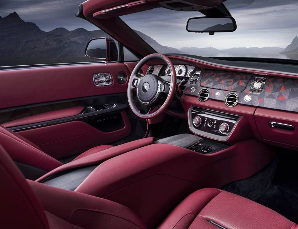 Rolls-Royce La Rose Noire Droptail