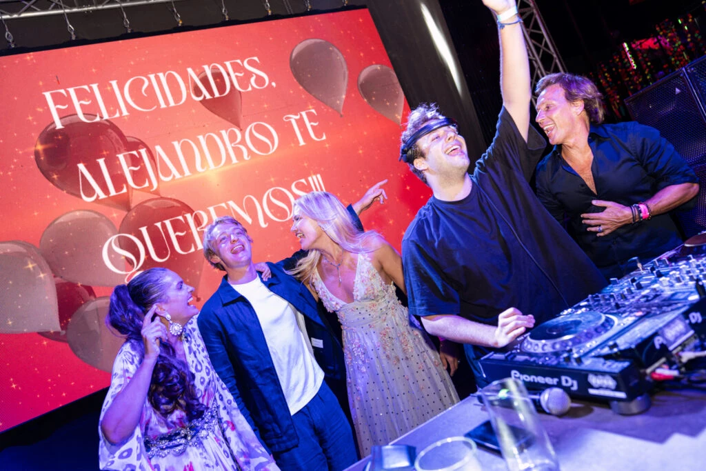 La fiesta del cumpleaños número 61 de Alejandro Gravier