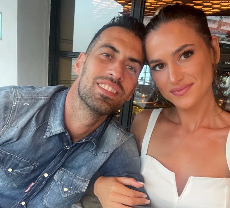 Elena Glera y Sergio Busquets. Foto archivo.