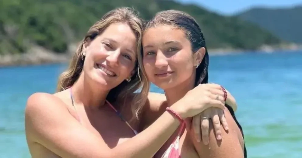 Indiana Cubero junto a Mica Viciconte. Foto redes sociales.