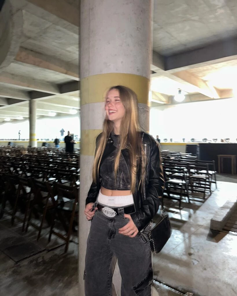 Taína Gravoer partició del desfile de Kosiuko en el BAFWEEK 2023. 