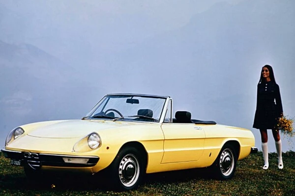 Alfa Spider (1962-1983)