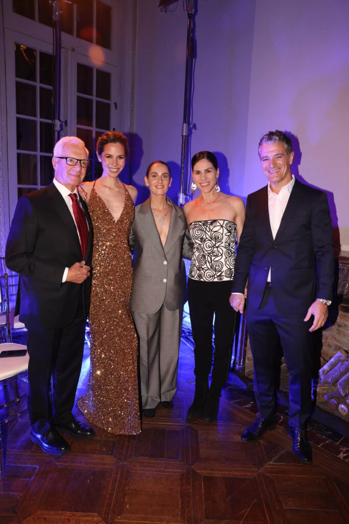 Eduardo Costantini, Elina Costantini, la diseñadora Camila Romano, Paloma Herrera y Juan Ortega.