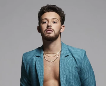 El inesperado cambio de Look de Ruggero Pasquarelli para recibir sus 30 años