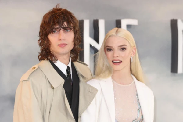 La historia de amor de Malcolm McRae y do de Anya Taylor-Joy: Se conocieron hace dos años, comparten su pasión por la lectura y los viajes