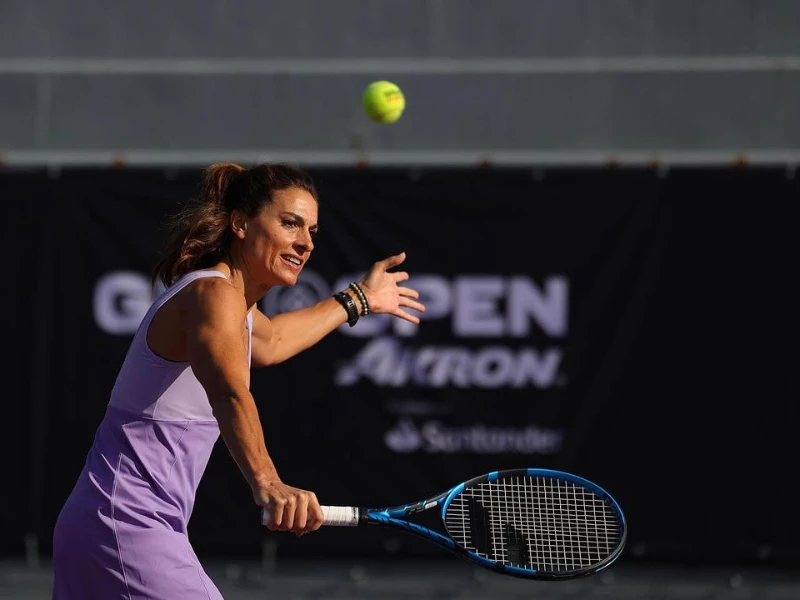 GABRIELA SABATINI DE VIAJE POR MÉXICO