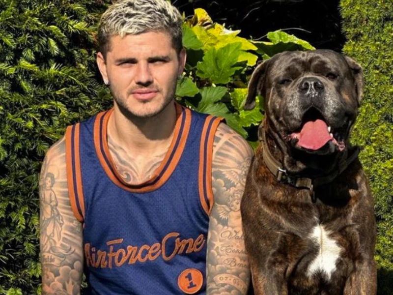 Mauro Icardi y su perro.