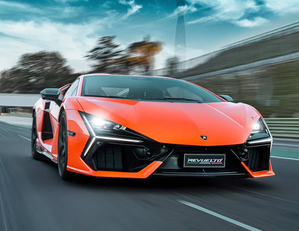 Lamborghini Revuelto