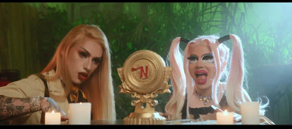 Los artilugios pop de Dyhzy y Lady Nada en el rodaje de Fuego