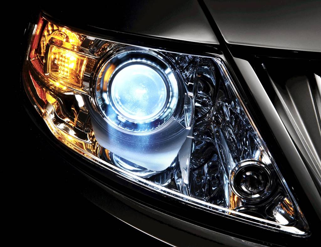 La importancia de regular las luces del coche para una conducción segura –  GENTE Online
