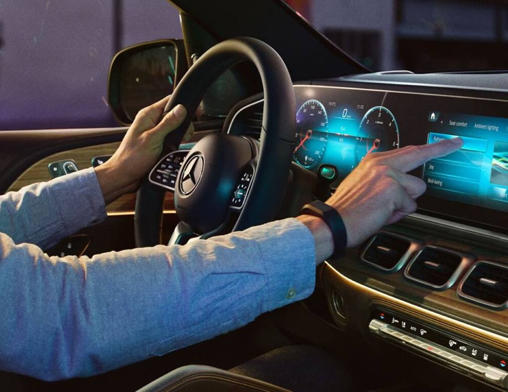 Mercedes-Benz revoluciona la experiencia en el hogar con MBUX Voice