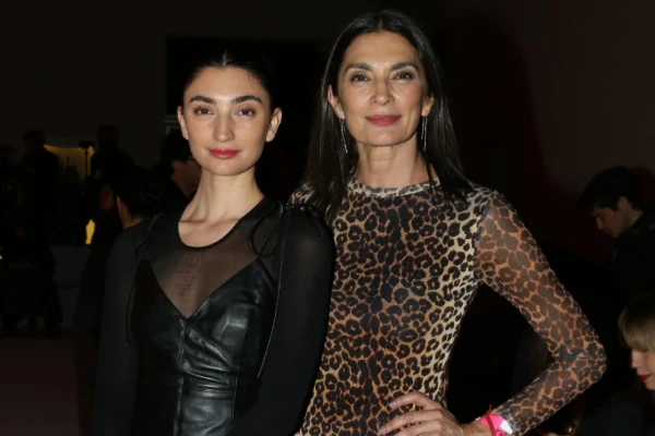 Mariana Arias y Paloma Cepeda