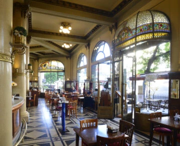 Confitería Las Violetas - Café notable de Buenos Aires