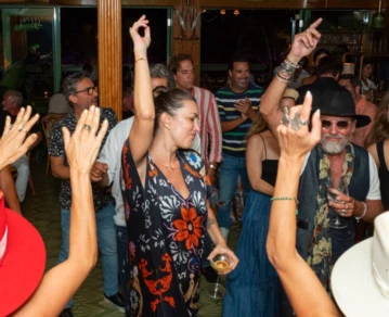 Deborah de Corral festejó sus 48 años en Miami