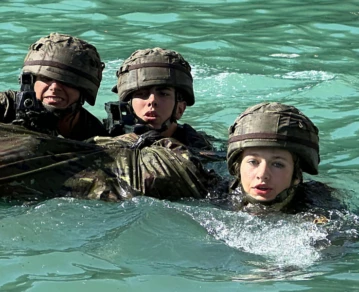 La princesa Leonor en sus prácticas militares en Zaragoza