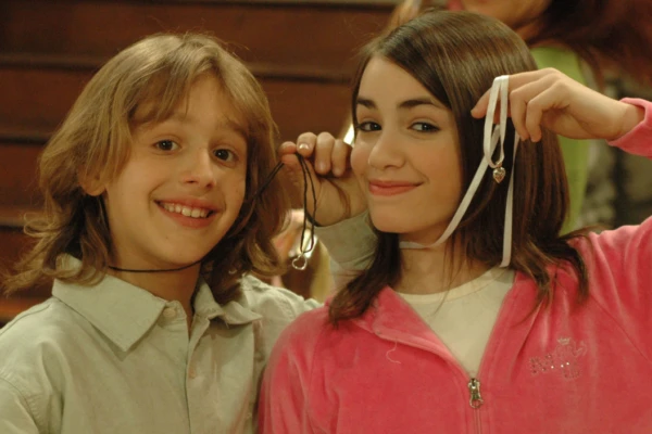 Yeyo De Gregorio y Lali en Floricienta