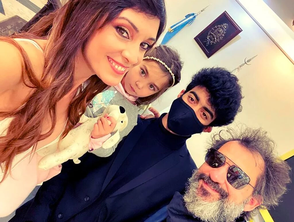 Pablo Trapero y Martina Gusmán junto a sus hijos. Foto archivo.