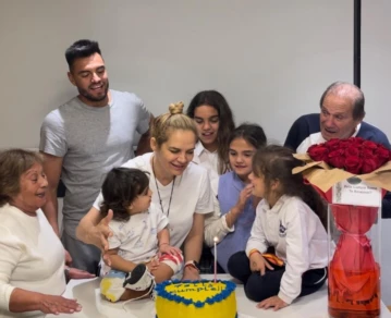 Eliana Guercio cumplió años y Segio "Chiquito" Romero le hizo un romántico regalo