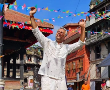 Mario Massaccesi y el álbum de fotos de su movilizante viaje a Nepal: "Fue extraordinario"