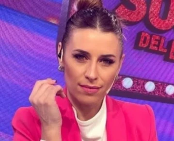 Mariana Brey tuvo un incidente en la calle y llegó tarde al trabajo