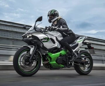 Kawasaki Ninja 7 Hybrid
