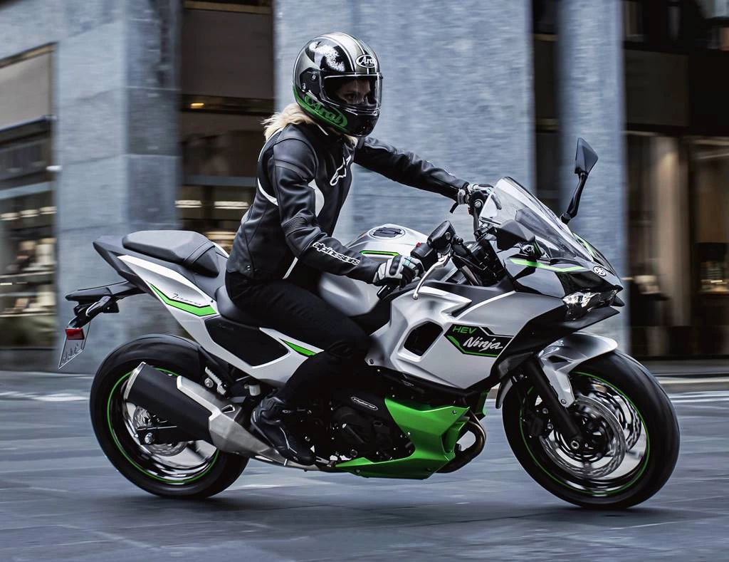 Kawasaki Ninja 7 Hybrid
