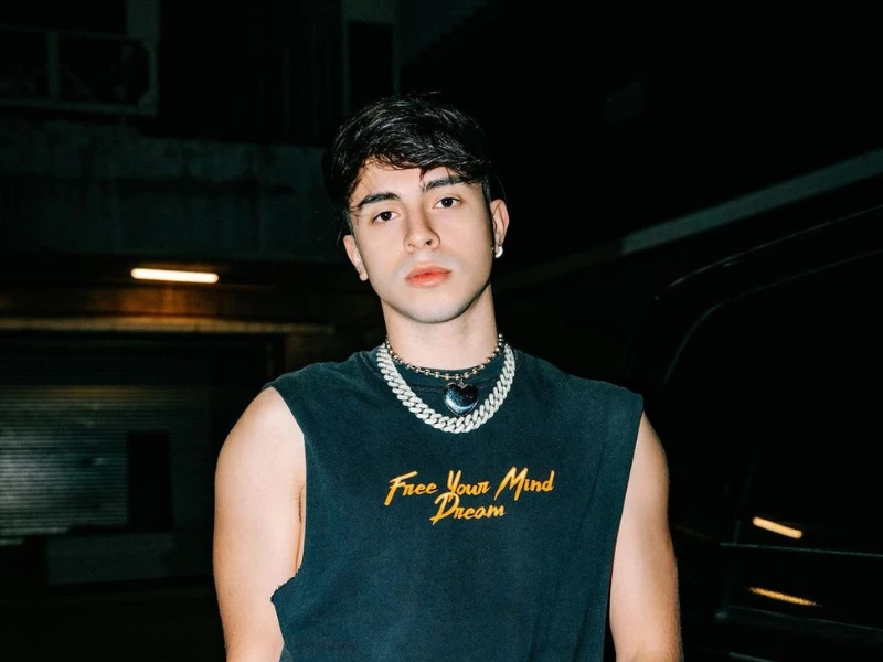 Rusherking muestra su nuevo tatuaje