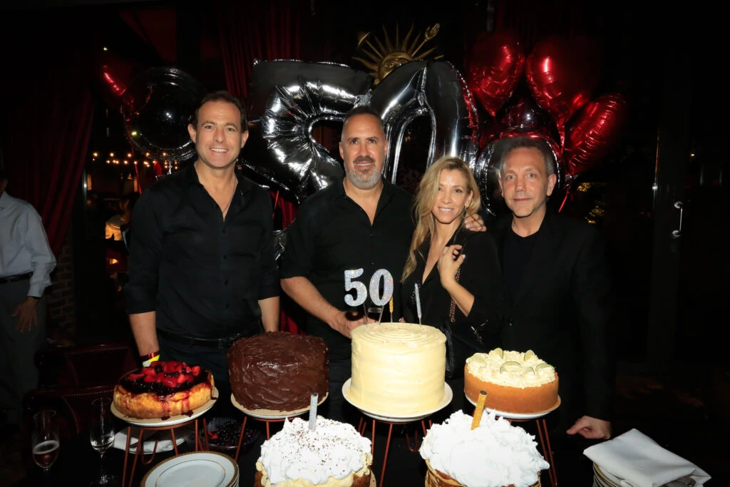 José Arrietta, Charly, Valeria Parodi, Guillermo Azar