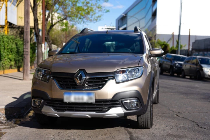 Renault Stepway.
