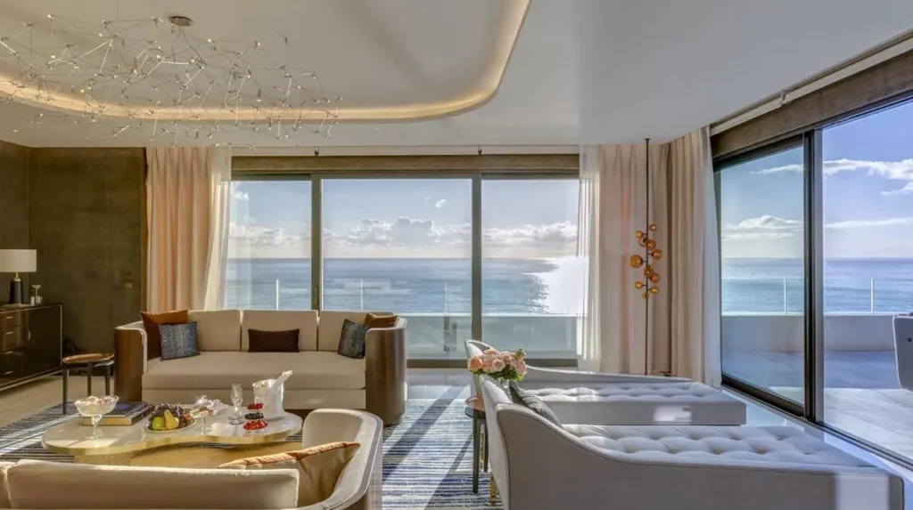 Una de las habitaciones del hotel en el que Alberto de Mónaco posee acciones.