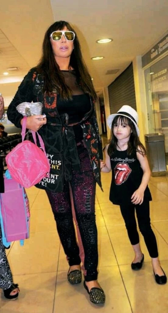 Moria Casán y Helena muy cancheras.