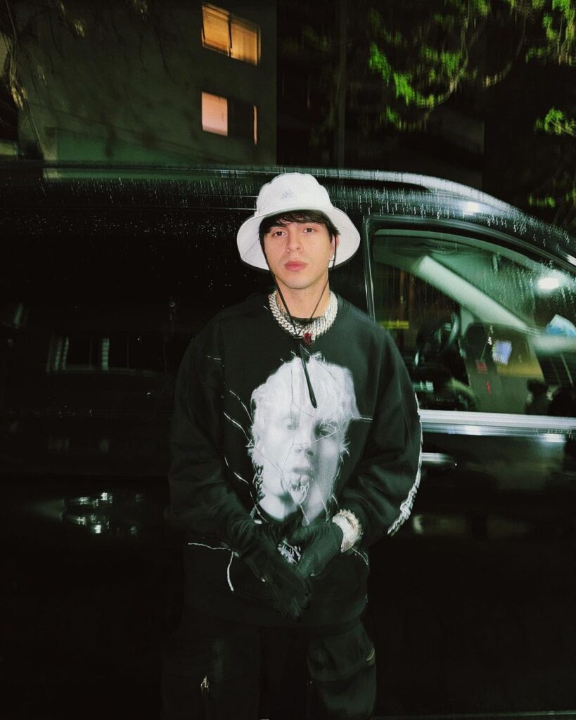 Look de Rusherking de noche