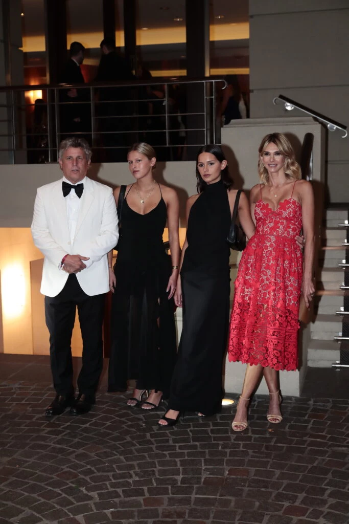 Vicky Fariña y su familia